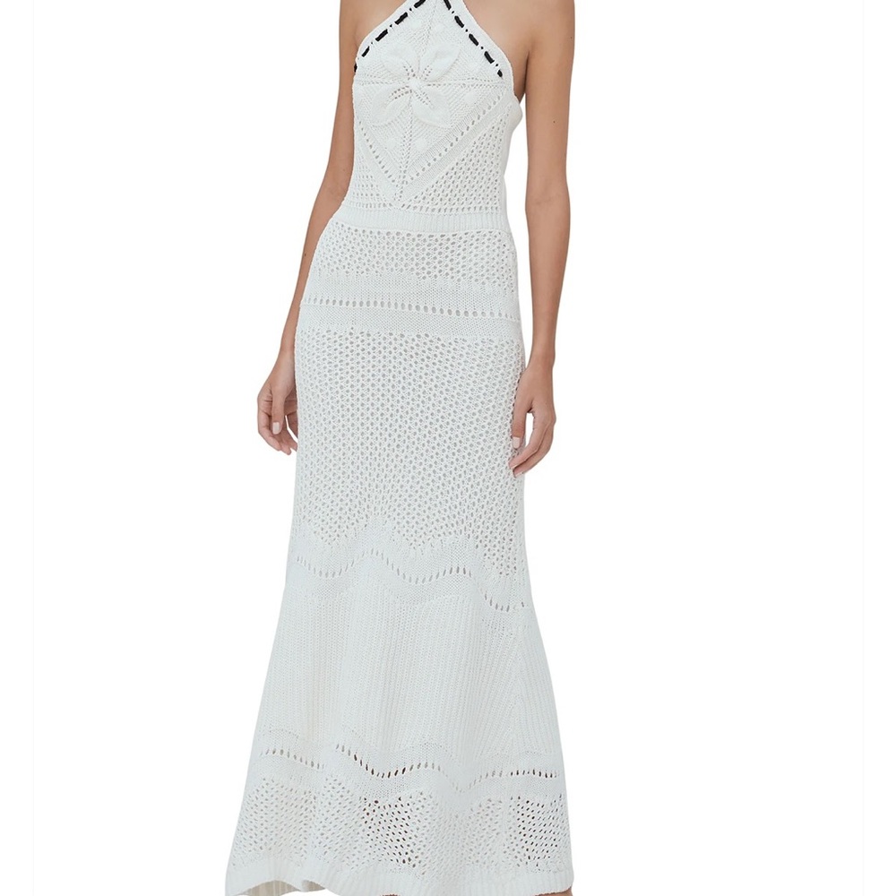 NWT IBADA CROCHET DRESS
Designer: AlexiS
Price: $440
Color: WHITE
Size: XL